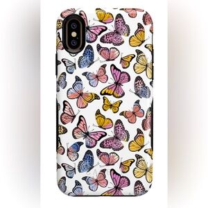 I am selling some of my old Casely cases that I no longer in need of.